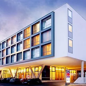 Hotel Leonardo Salzburg Airport, Wals-Siezenheim
